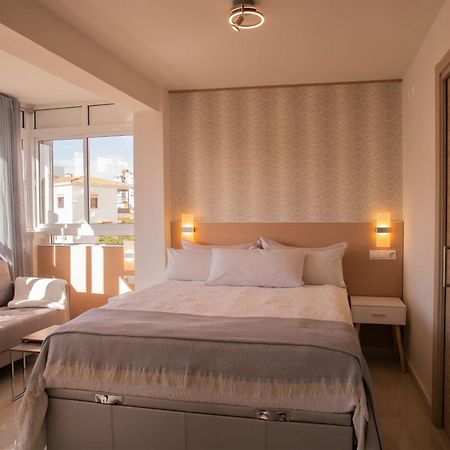 Salome Neo Suites Торемолинос Екстериор снимка